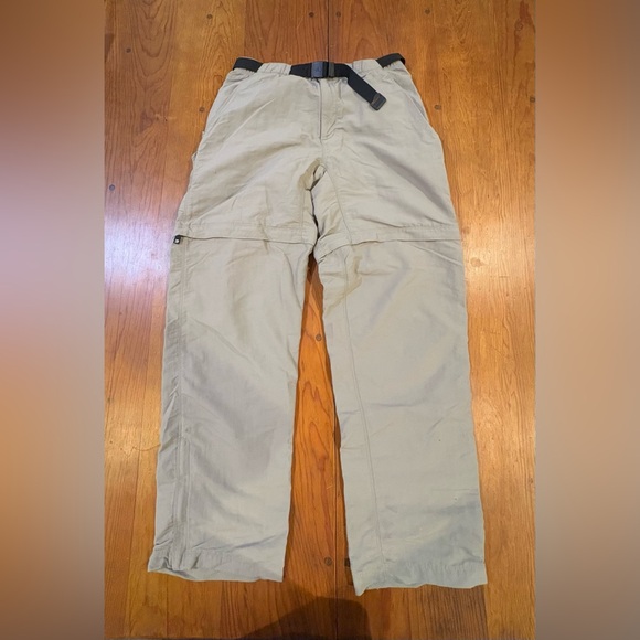 The North Face Women's Sz Medium Convertible Belted Zip Off Shorts / Pants - Picture 1 of 10
